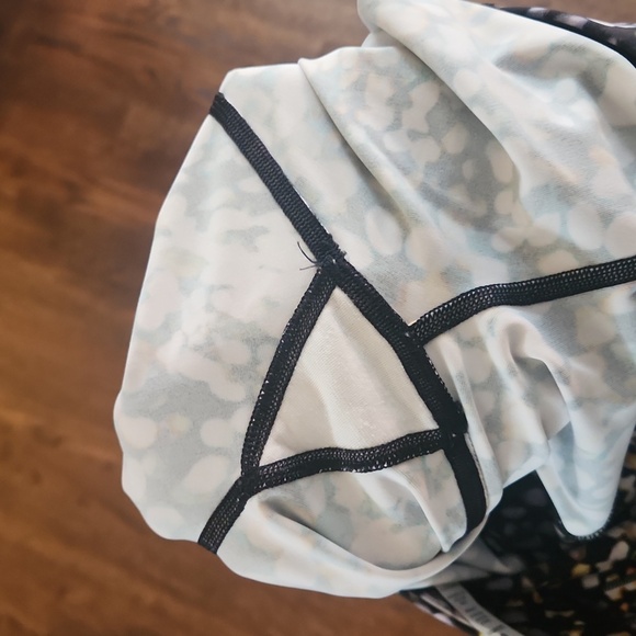 Lululemon Speed Up Tight 28" Size 6 - Picture 7 of 7